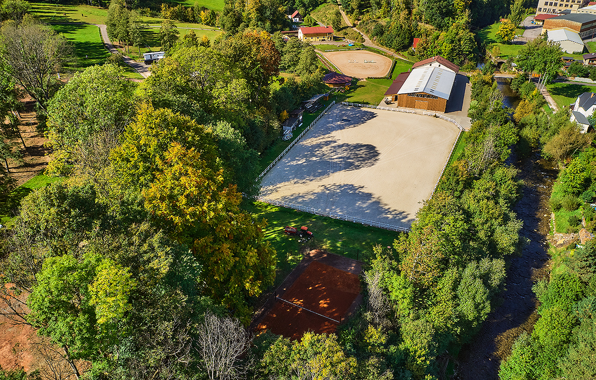 Výstavba víceúčelového sportoviště a odstavné plochy