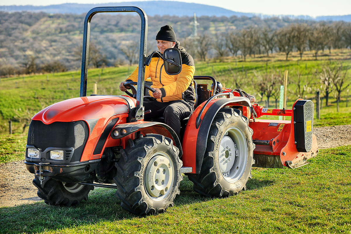 Speciální stroje do ovocných sadů